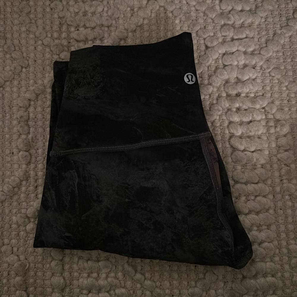 lululemon 7/8 legging.